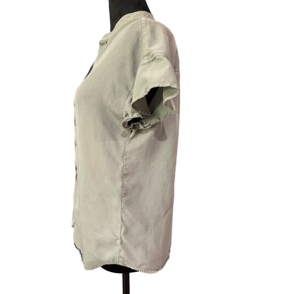Cloth & Stone | Size: XSmall | Flutter Sleeve button‎ front blouse - Picture 9 of 12